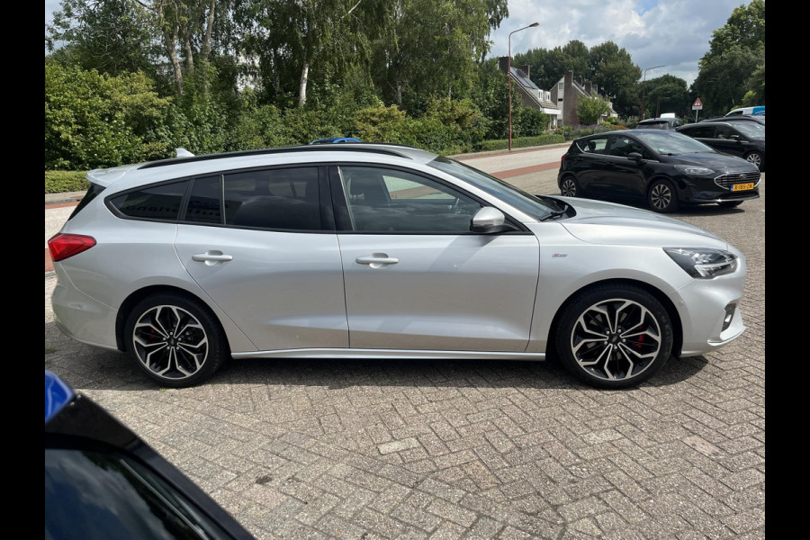 Ford FOCUS Wagon 1.0 EcoBoost ST Line Business 125pk