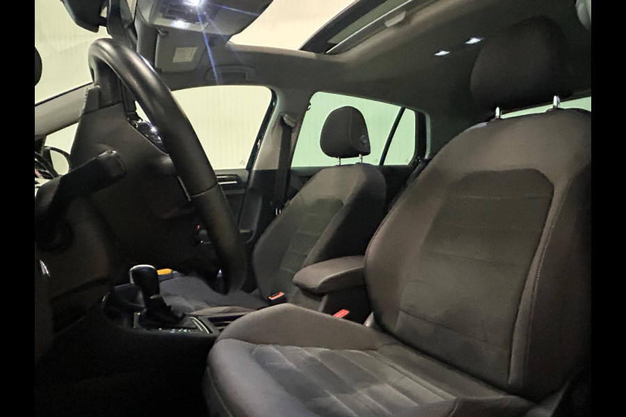 Volkswagen Golf 1.4 TSI Highline | NAP | PANO | VIRTUAL DASH | DYNAUDIO