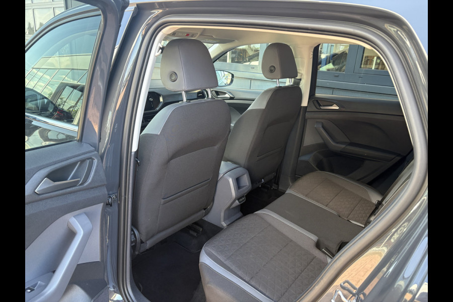 Volkswagen T-Cross 1.0 TSi 115pk DSG Style Advance CAMERA/KEYLESS/NAVI/CARPLAY/PDC/STOELVERWARMING