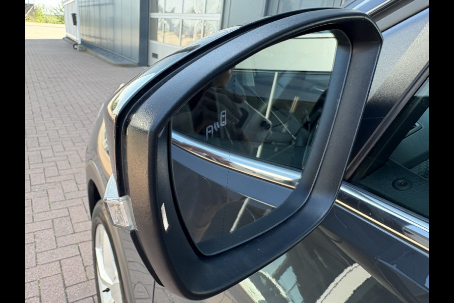 Volkswagen T-Cross 1.0 TSi 115pk DSG Style Advance CAMERA/KEYLESS/NAVI/CARPLAY/PDC/STOELVERWARMING