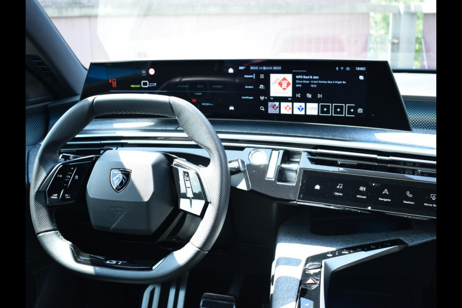 Peugeot E-3008 GT 73 kWh SCHUIF- KANTELDAK | 360 CAMERA MET SENSOREN | NAVI & CARPLAY | ALCANTARA