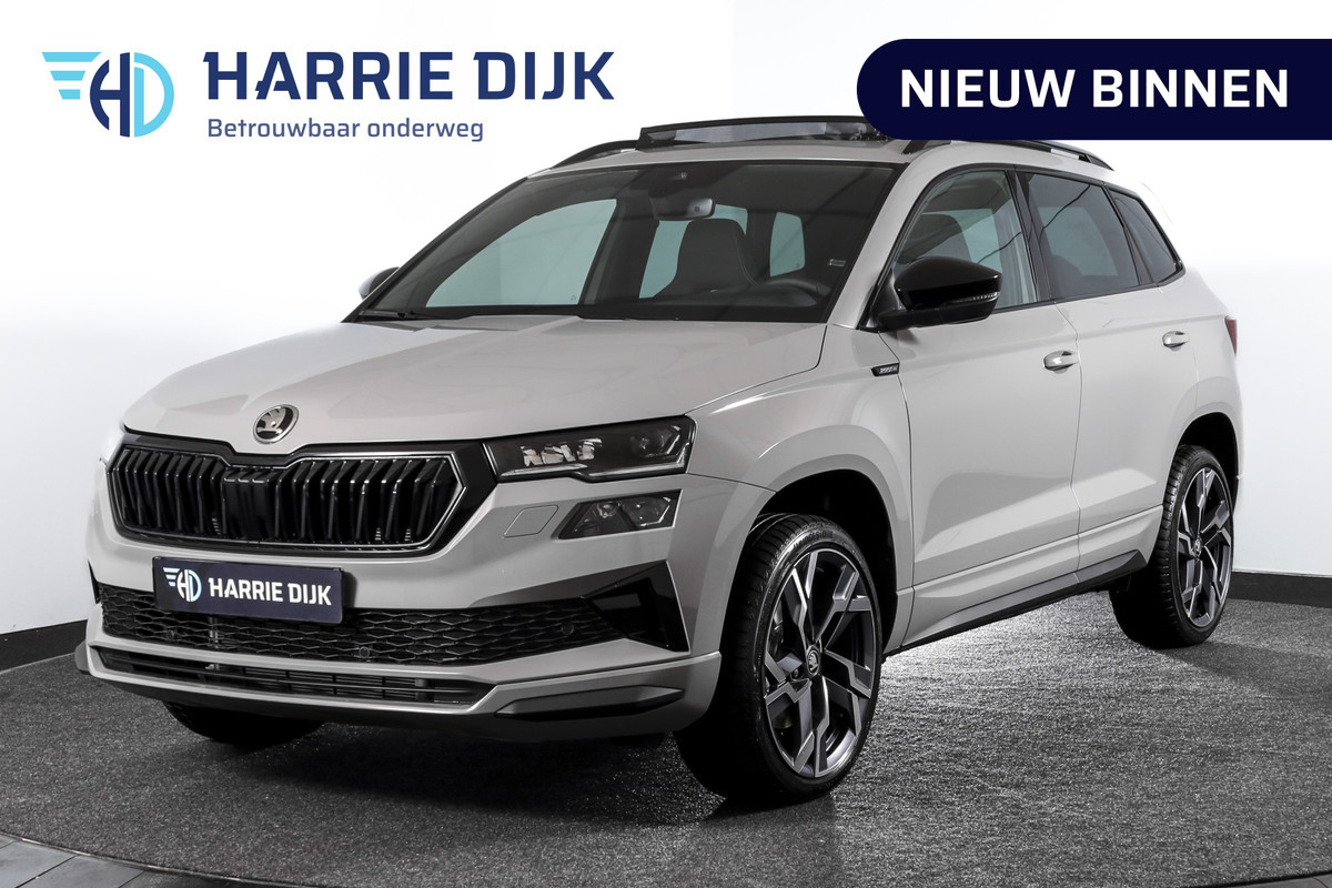 Škoda Karoq 1.5 TSI 150 PK ACT Sportline Business - Automaat | S/K-Panodak | Columbus pakket | Dig. Cockpit | Adapt. Cruise | Elek. Klep | Stuur-+Stoelverw. | Camera | NAV+App. Connect | ECC | LED | LM 19" | 3968 Škoda Karoq 1.5 TSI 150 PK ACT Sportline Business - Automaat | S/K-Panodak | Columbus pakket | Dig. Cockpit | Adapt. Cruise | Elek. Klep | Stuur-+Stoelverw. | Camera | NAV+App. Connect | ECC | LED | LM 19" | 3968