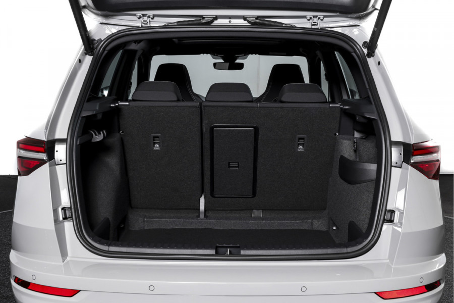 Škoda Karoq 1.5 TSI 150 PK ACT Sportline Business - Automaat | S/K-Panodak | Columbus pakket | Dig. Cockpit | Adapt. Cruise | Elek. Klep | Stuur-+Stoelverw. | Camera | NAV+App. Connect | ECC | LED | LM 19" | 3968