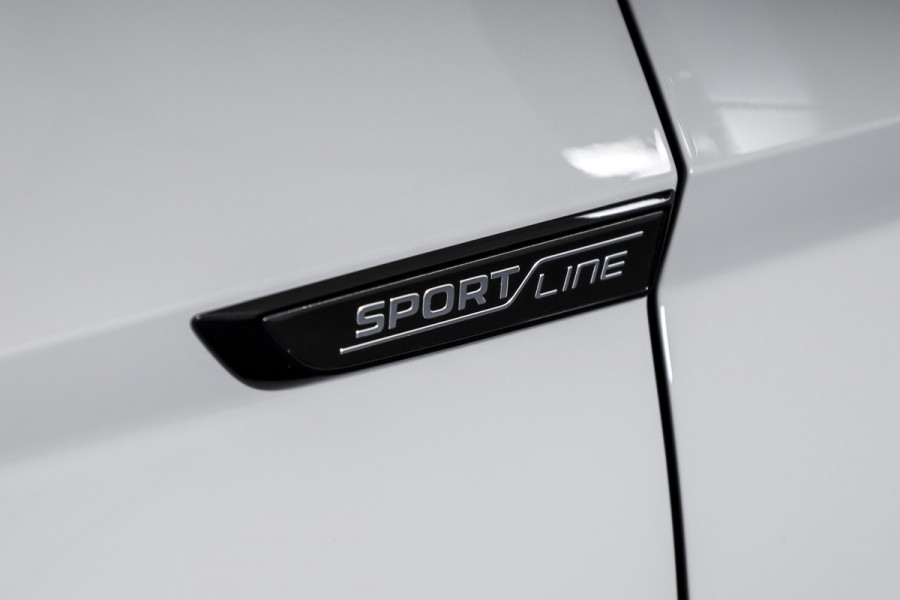 Škoda Karoq 1.5 TSI 150 PK ACT Sportline Business - Automaat | S/K-Panodak | Columbus pakket | Dig. Cockpit | Adapt. Cruise | Elek. Klep | Stuur-+Stoelverw. | Camera | NAV+App. Connect | ECC | LED | LM 19" | 3968