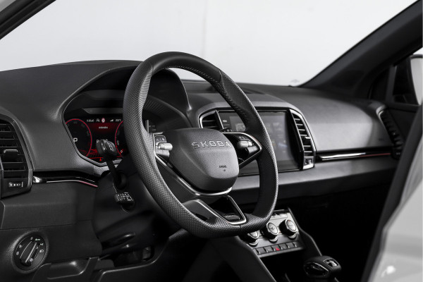Škoda Karoq 1.5 TSI 150 PK ACT Sportline Business - Automaat | S/K-Panodak | Columbus pakket | Dig. Cockpit | Adapt. Cruise | Elek. Klep | Stuur-+Stoelverw. | Camera | NAV+App. Connect | ECC | LED | LM 19" | 3968