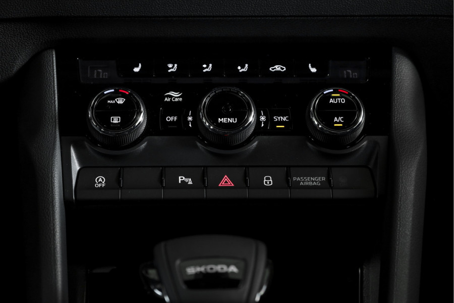 Škoda Karoq 1.5 TSI 150 PK ACT Sportline Business - Automaat | S/K-Panodak | Columbus pakket | Dig. Cockpit | Adapt. Cruise | Elek. Klep | Stuur-+Stoelverw. | Camera | NAV+App. Connect | ECC | LED | LM 19" | 3968
