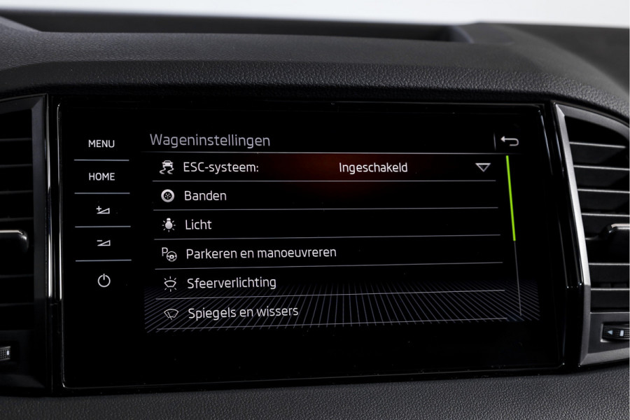 Škoda Karoq 1.5 TSI 150 PK ACT Sportline Business - Automaat | S/K-Panodak | Columbus pakket | Dig. Cockpit | Adapt. Cruise | Elek. Klep | Stuur-+Stoelverw. | Camera | NAV+App. Connect | ECC | LED | LM 19" | 3968