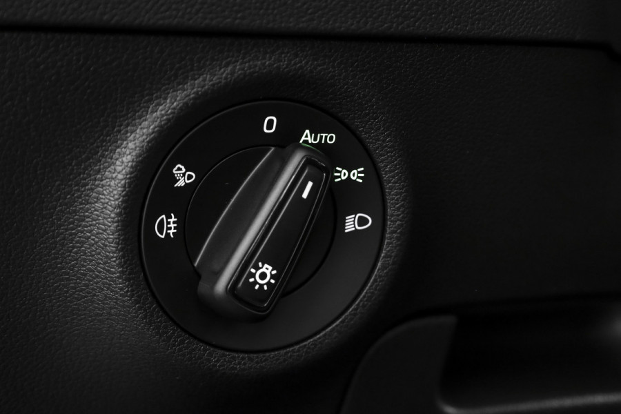 Škoda Karoq 1.5 TSI 150 PK ACT Sportline Business - Automaat | S/K-Panodak | Columbus pakket | Dig. Cockpit | Adapt. Cruise | Elek. Klep | Stuur-+Stoelverw. | Camera | NAV+App. Connect | ECC | LED | LM 19" | 3968