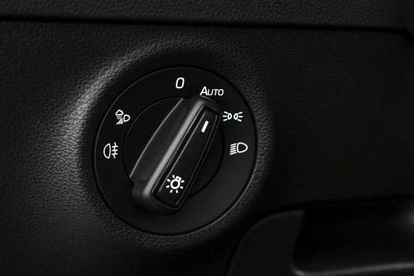 Škoda Karoq 1.5 TSI 150 PK ACT Sportline Business - Automaat | S/K-Panodak | Columbus pakket | Dig. Cockpit | Adapt. Cruise | Elek. Klep | Stuur-+Stoelverw. | Camera | NAV+App. Connect | ECC | LED | LM 19" | 3968