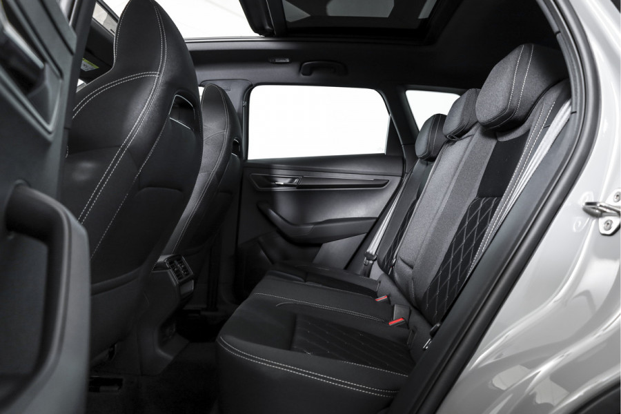 Škoda Karoq 1.5 TSI 150 PK ACT Sportline Business - Automaat | S/K-Panodak | Columbus pakket | Dig. Cockpit | Adapt. Cruise | Elek. Klep | Stuur-+Stoelverw. | Camera | NAV+App. Connect | ECC | LED | LM 19" | 3968