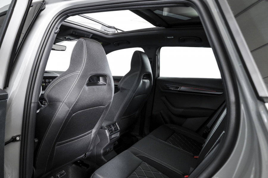 Škoda Karoq 1.5 TSI 150 PK ACT Sportline Business - Automaat | S/K-Panodak | Columbus pakket | Dig. Cockpit | Adapt. Cruise | Elek. Klep | Stuur-+Stoelverw. | Camera | NAV+App. Connect | ECC | LED | LM 19" | 3968