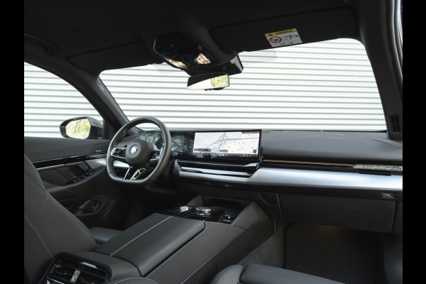 BMW 5 Serie Touring 530e M-Sport Pro - Stoelventilatie - Trekhaak - Driving Ass Prof - Harman Kardon