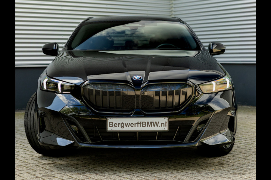 BMW 5 Serie Touring 530e M-Sport Pro - Stoelventilatie - Trekhaak - Driving Ass Prof - Harman Kardon