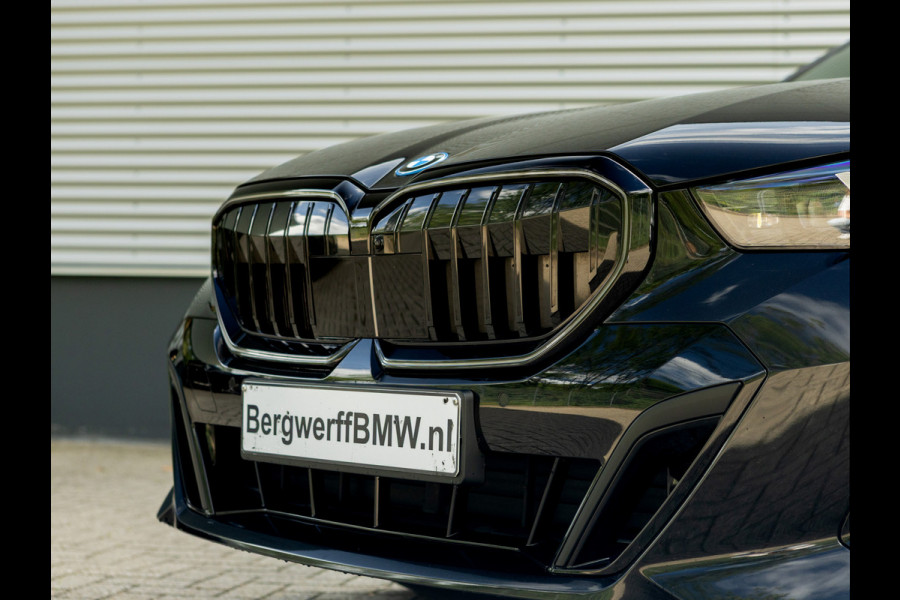 BMW 5 Serie Touring 530e M-Sport Pro - Stoelventilatie - Trekhaak - Driving Ass Prof - Harman Kardon