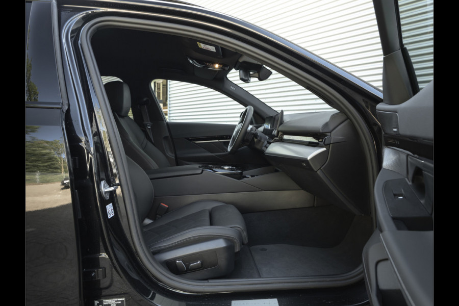 BMW 5 Serie Touring 530e M-Sport Pro - Stoelventilatie - Trekhaak - Driving Ass Prof - Harman Kardon