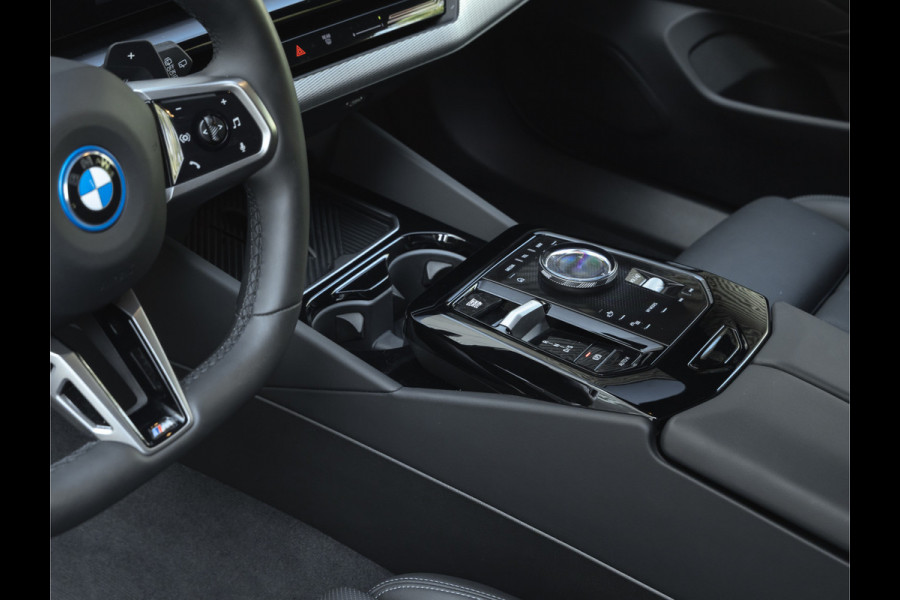 BMW 5 Serie Touring 530e M-Sport Pro - Stoelventilatie - Trekhaak - Driving Ass Prof - Harman Kardon
