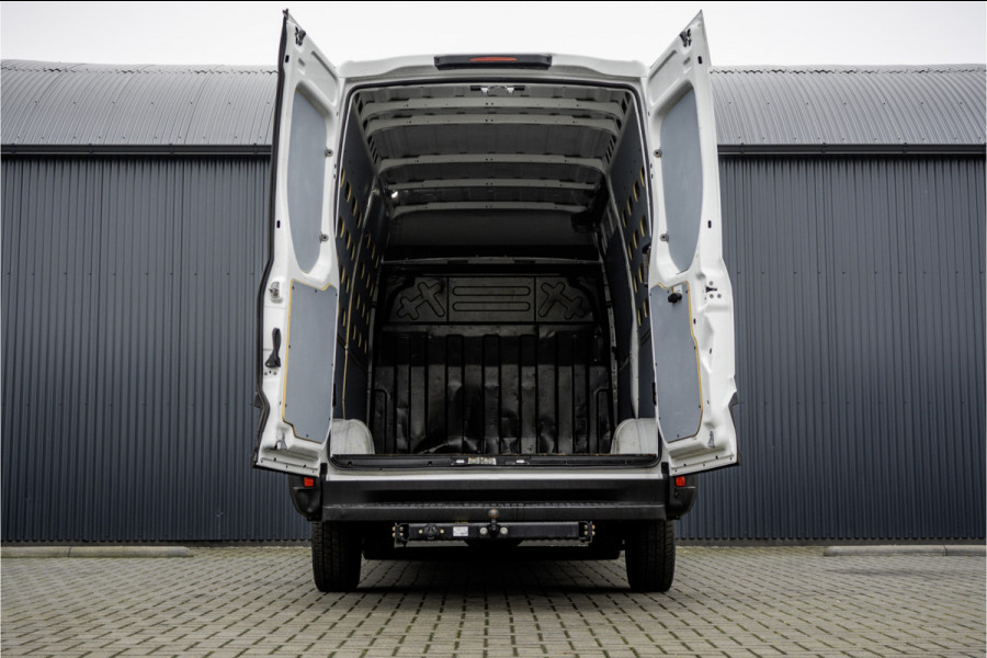 Iveco Daily **35S14V 2.3 L2H2 | Automaat | Euro 6 | Cruise | Climate | 3500 KG Trekgewicht | Trekhaak**