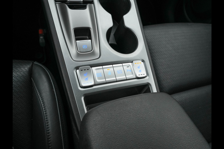 Hyundai Kona EV Premium 64 kWh (INCL-BTW) *FULL-LEATHER | HEAD-UP | FULL-LED | NAVI-FULLMAP | DAB | ADAPTIVE-CRUISE | KRELL-AUDIO | KEYLESS | CAMERA | BLIND-SPOT | LANE-ASSIST | DIGI-COCKPIT | COMFORT-SEATS | 17''ALU*