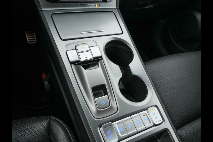 Hyundai Kona EV Premium 64 kWh (INCL-BTW) *FULL-LEATHER | HEAD-UP | FULL-LED | NAVI-FULLMAP | DAB | ADAPTIVE-CRUISE | KRELL-AUDIO | KEYLESS | CAMERA | BLIND-SPOT | LANE-ASSIST | DIGI-COCKPIT | COMFORT-SEATS | 17''ALU*