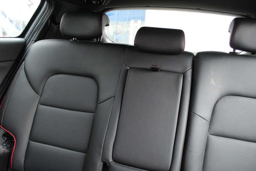 Kia Sportage 1.6 T-GDI 177PK GT-Line | Panoramadak | Trekhaak | Leder | JBL | Navigatie