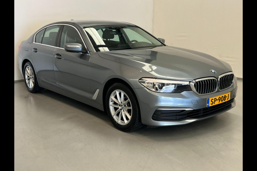 BMW 5 Serie 520i / NL-auto / Trekhaak / Stoelverwarming