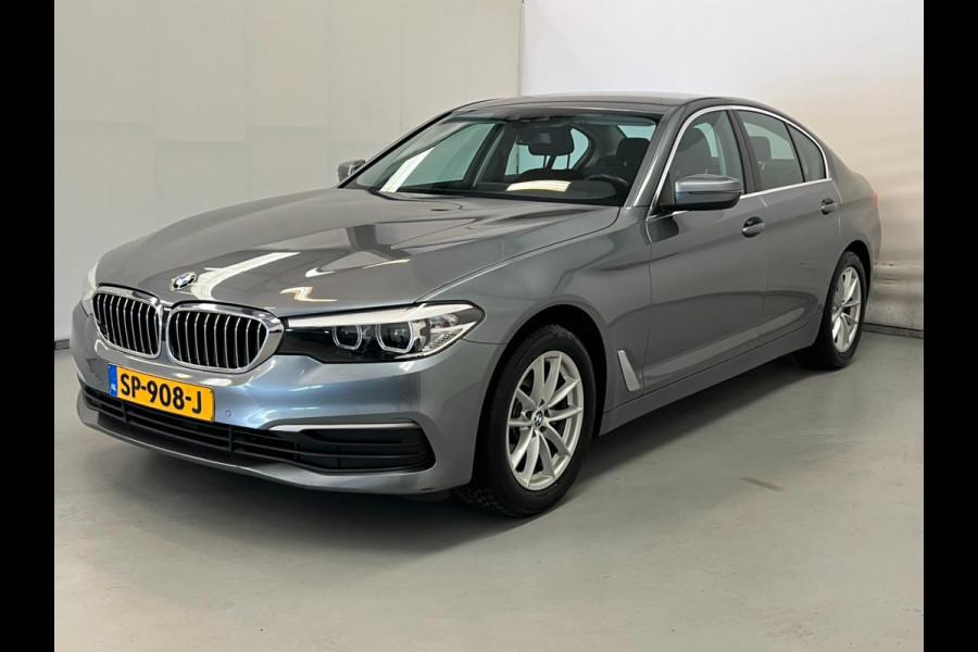 BMW 5 Serie 520i / NL-auto / Trekhaak / Stoelverwarming