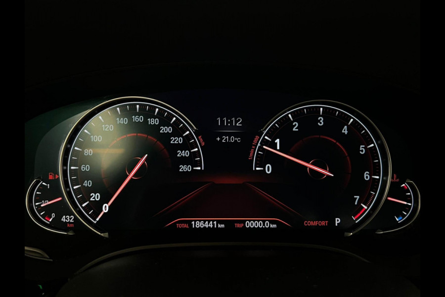 BMW 5 Serie 520i / NL-auto / Trekhaak / Stoelverwarming