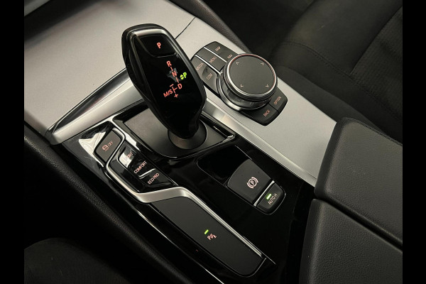 BMW 5 Serie 520i / NL-auto / Trekhaak / Stoelverwarming
