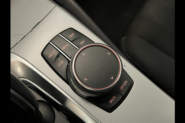 BMW 5 Serie 520i / NL-auto / Trekhaak / Stoelverwarming