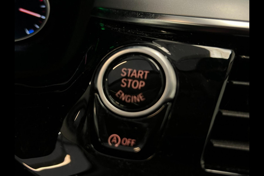BMW 5 Serie 520i / NL-auto / Trekhaak / Stoelverwarming