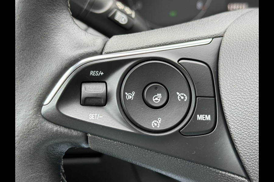 Opel Grandland X BWJ 2019 | 1.2 Turbo 131PK 120 Jaar Edition | CLIMA | NAVI | TREKHAAK | CRUISE | PDC | LICHTMETAAL | PRIVACY GLASS |