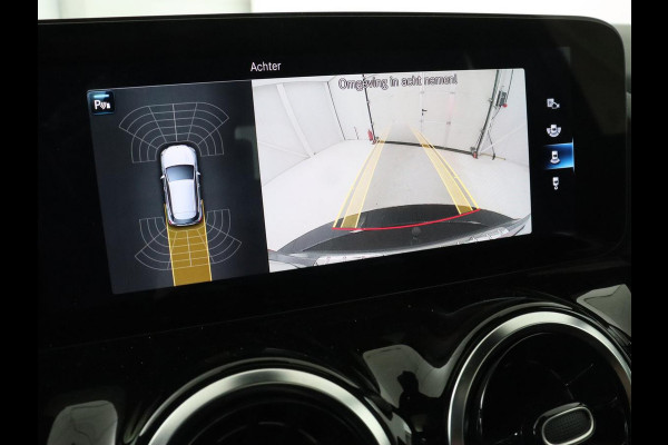 Mercedes-Benz GLA 250e Urban | Panoramadak | Stoelverwarming | Trekhaak | Carplay | Half leder | Camera | Navigatie | Widescreen | Park Assist | Climate control | Full LED