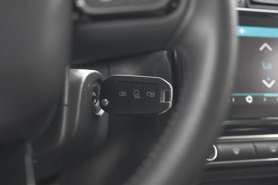 Citroën C3 PureTech 110 EAT6 Shine | Apple Carplay | Parkeersensoren | Climate Control | 16 Inch Lichtmetalen Velgen