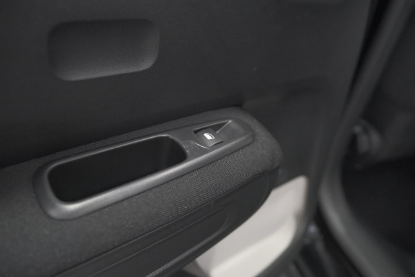 Citroën C3 PureTech 110 EAT6 Shine | Apple Carplay | Parkeersensoren | Climate Control | 16 Inch Lichtmetalen Velgen