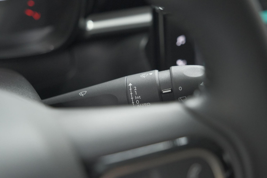Citroën C3 PureTech 110 EAT6 Shine | Apple Carplay | Parkeersensoren | Climate Control | 16 Inch Lichtmetalen Velgen