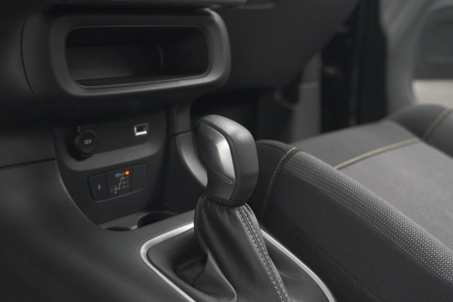 Citroën C3 PureTech 110 EAT6 Shine | Apple Carplay | Parkeersensoren | Climate Control | 16 Inch Lichtmetalen Velgen
