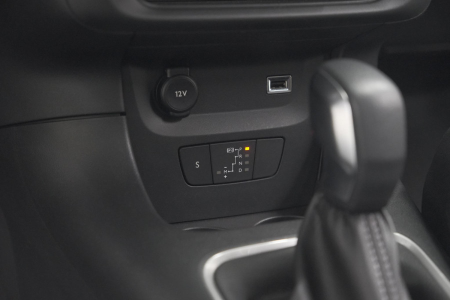 Citroën C3 PureTech 110 EAT6 Shine | Apple Carplay | Parkeersensoren | Climate Control | 16 Inch Lichtmetalen Velgen