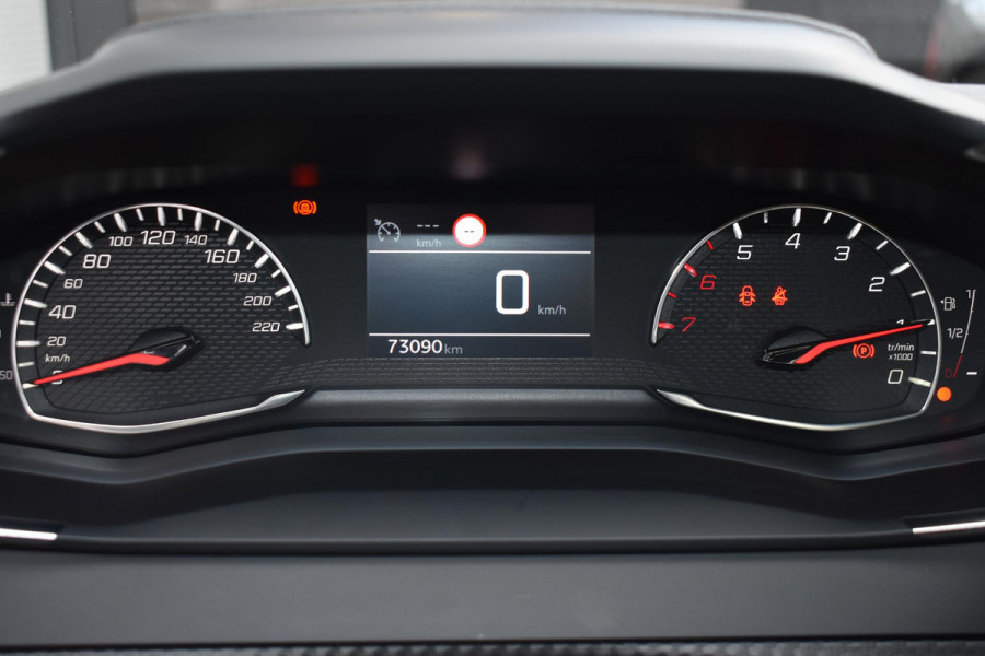 Peugeot 208 1.2 PureTech 100PK Active | PDC | Carplay | Cruise | Incl. garantie