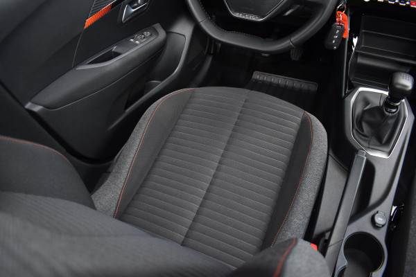 Peugeot 208 1.2 PureTech 100PK Active | PDC | Carplay | Cruise | Incl. garantie