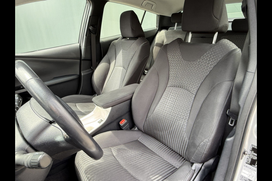 Toyota Prius BWJ 2017 | 1.8 98 PK Dynamic AUTOMAAT | CLIMA | CAMERA | CRUISE | NAVI | PDC |