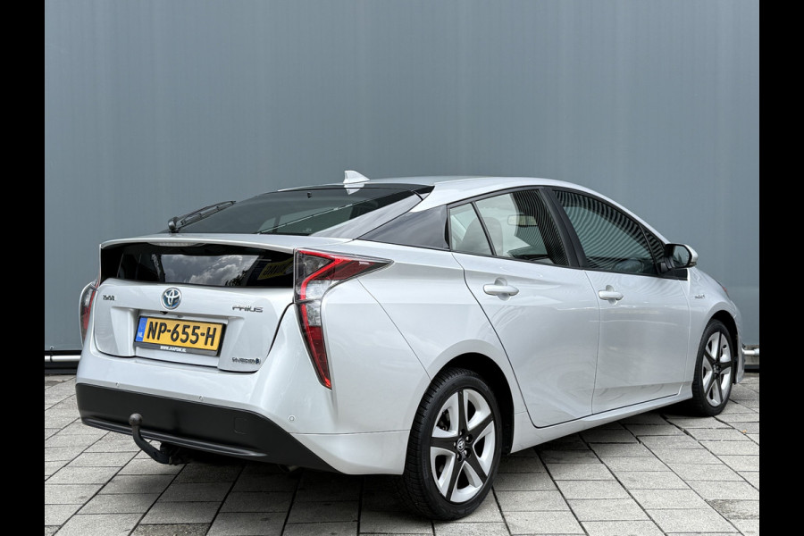 Toyota Prius BWJ 2017 | 1.8 98 PK Dynamic AUTOMAAT | CLIMA | CAMERA | CRUISE | NAVI | PDC |