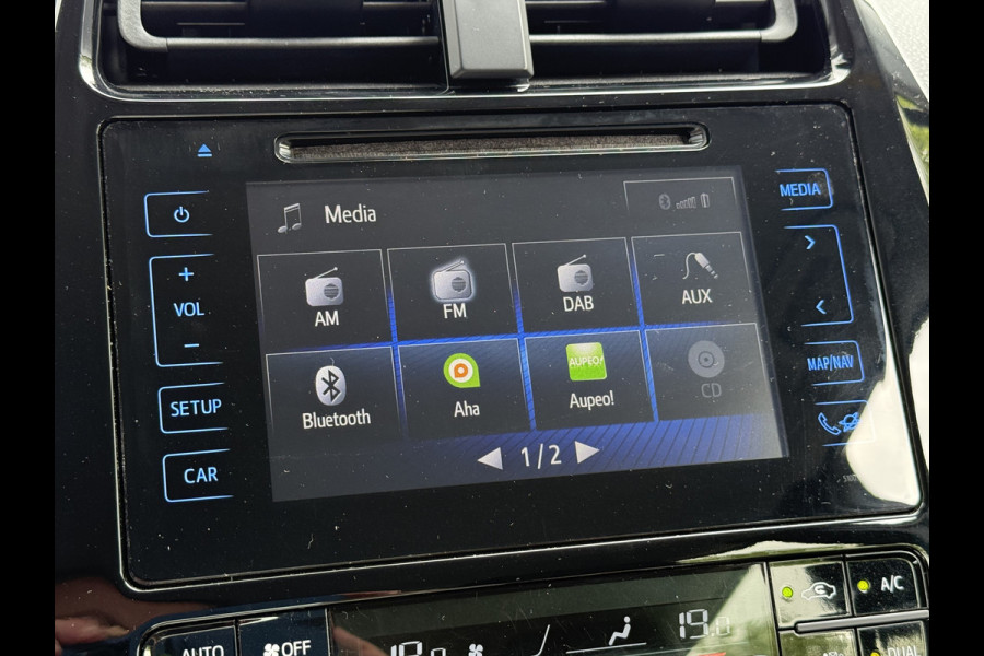 Toyota Prius BWJ 2017 | 1.8 98 PK Dynamic AUTOMAAT | CLIMA | CAMERA | CRUISE | NAVI | PDC |