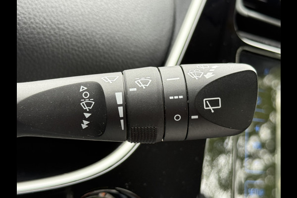 Toyota Prius BWJ 2017 | 1.8 98 PK Dynamic AUTOMAAT | CLIMA | CAMERA | CRUISE | NAVI | PDC |