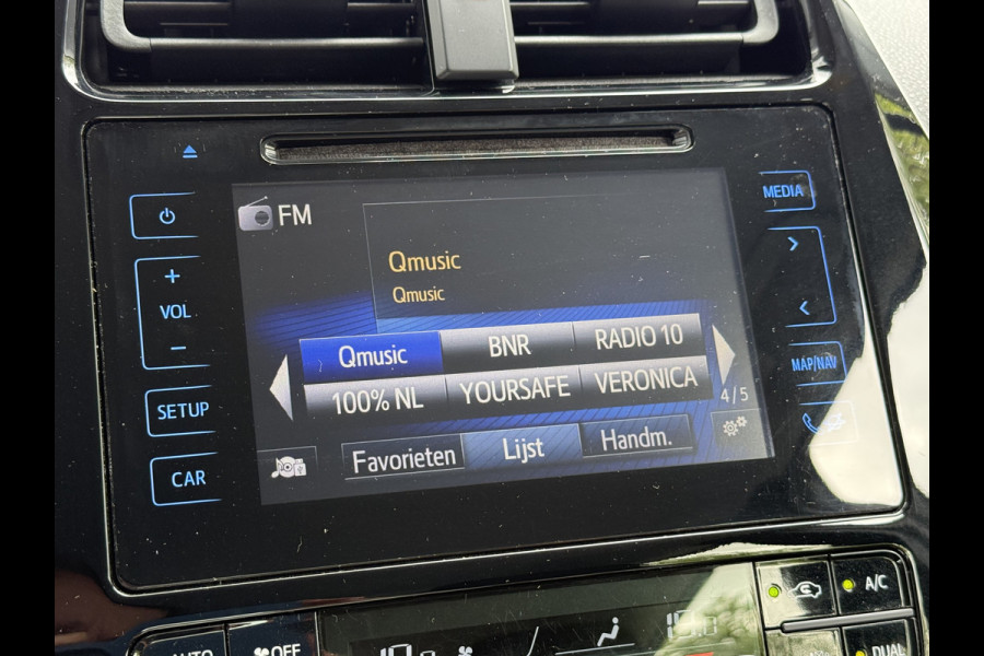 Toyota Prius BWJ 2017 | 1.8 98 PK Dynamic AUTOMAAT | CLIMA | CAMERA | CRUISE | NAVI | PDC |