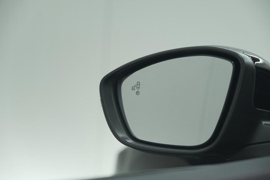 Peugeot 2008 PureTech 130 EAT8 GT | 360 Camera | Adaptieve Cruise Control | Stoelmassage | Apple Carplay