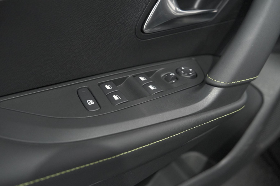 Peugeot 2008 PureTech 130 EAT8 GT | 360 Camera | Adaptieve Cruise Control | Stoelmassage | Apple Carplay