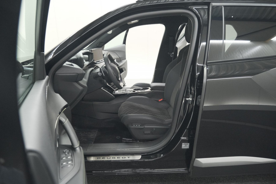 Peugeot 2008 PureTech 130 EAT8 GT | 360 Camera | Adaptieve Cruise Control | Stoelmassage | Apple Carplay