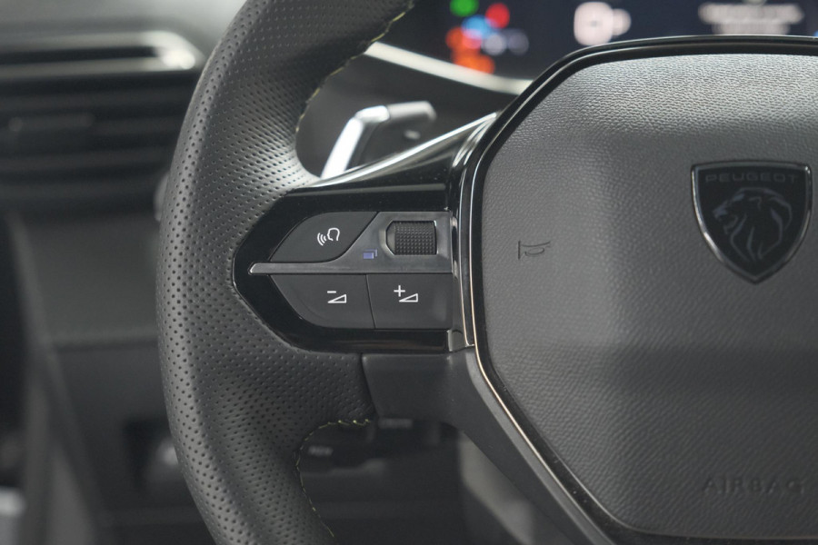 Peugeot 2008 PureTech 130 EAT8 GT | 360 Camera | Adaptieve Cruise Control | Stoelmassage | Apple Carplay