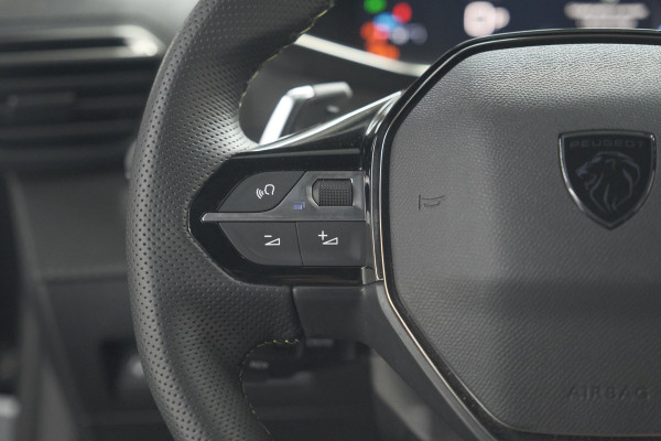 Peugeot 2008 PureTech 130 EAT8 GT | 360 Camera | Adaptieve Cruise Control | Stoelmassage | Apple Carplay