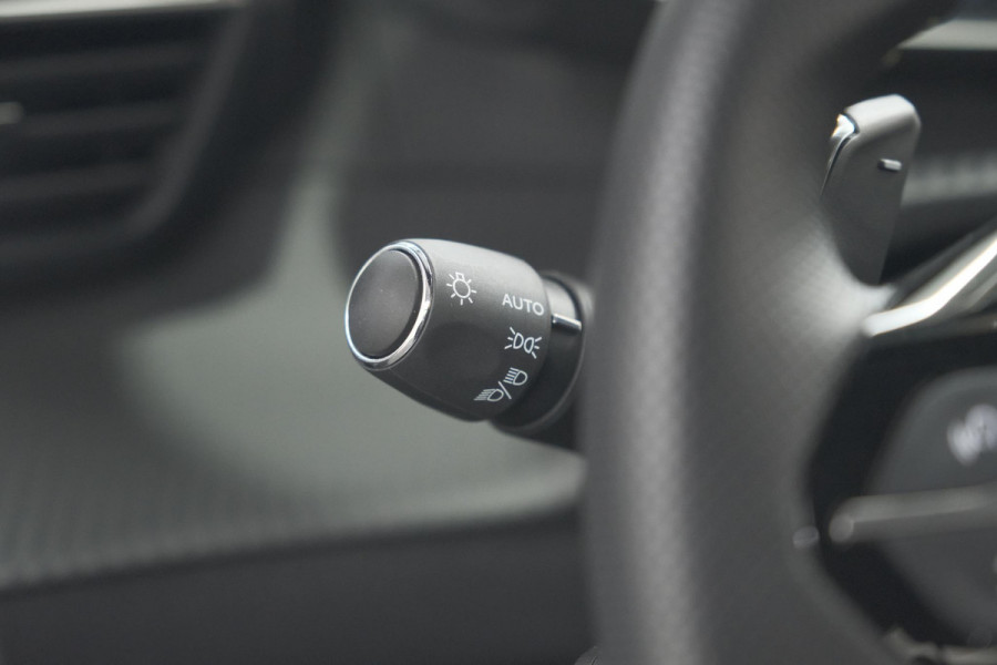Peugeot 2008 PureTech 130 EAT8 GT | 360 Camera | Adaptieve Cruise Control | Stoelmassage | Apple Carplay